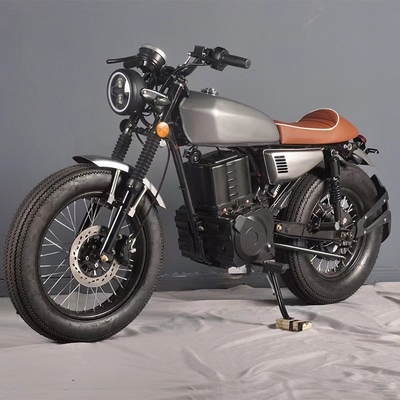 Retro Electric Motorcycles for Street Riding 10inch Tire 6-8 Hours Charging Time